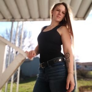 Meet your Posher, Elizabeth june